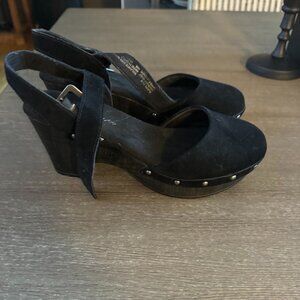 House of Harloe Black Suede Clogs with Strap, Size 8 1/2